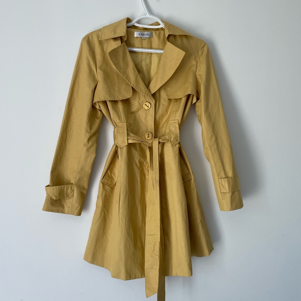 TRENCH COAT - Small size. Washed but never worn.